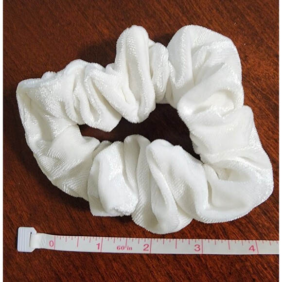 10PC SET White Velvet Hair Ties Scrunchies Full Bag All Hair TYPES, BRAND NEW - Picture 3 of 6